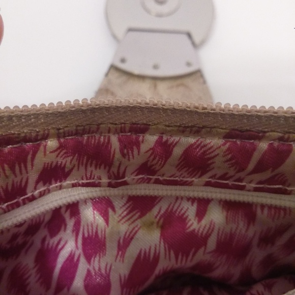 🎃 Guess Small Hand Bag - Picture 4 of 5